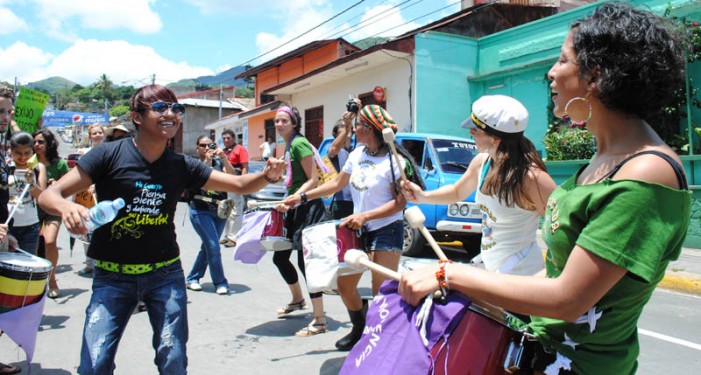 Batucada de la Marcha de las putas en Nicaragua