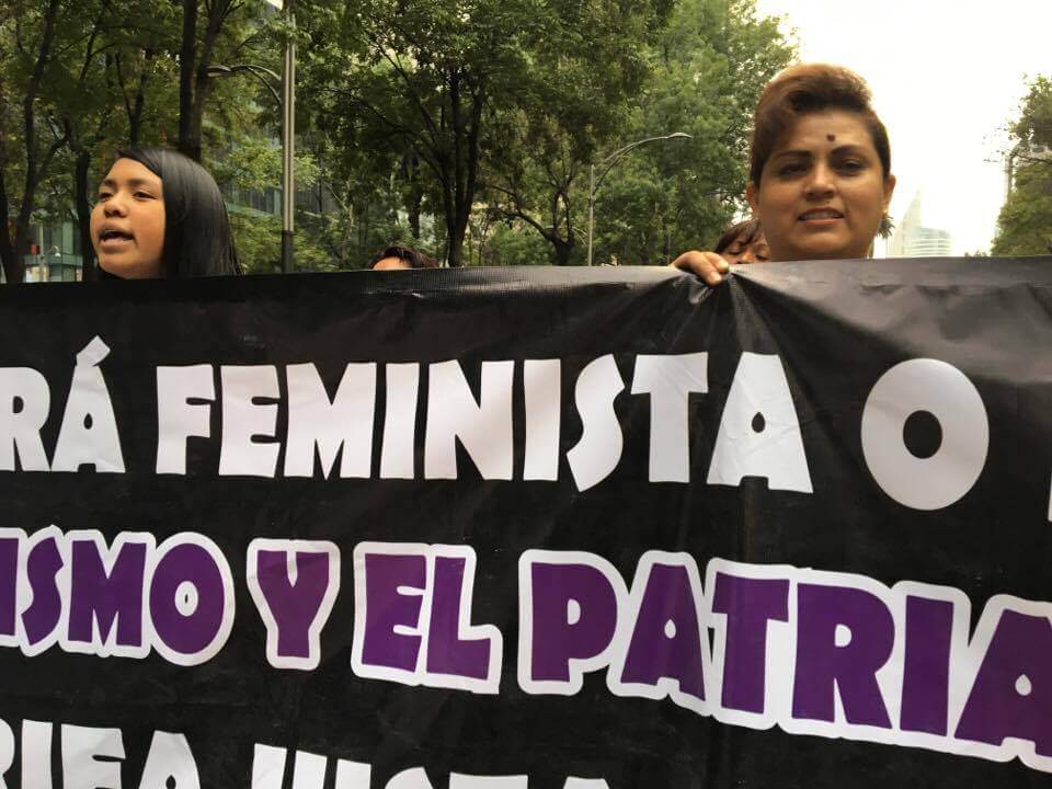 Los movimientos liderados por mujeres de América Latina y los nuevos  feminismos - Desinformémonos